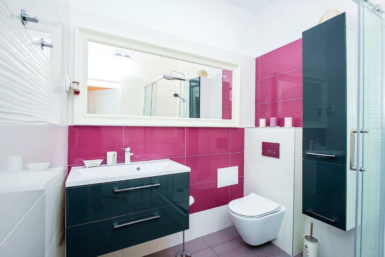 Slawkowska Apartment คราคูฟ ภายนอก รูปภาพ